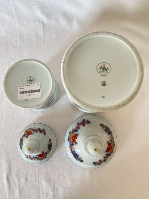 Lote 2 ânforas Vista Alegre, coleção Imari como novas