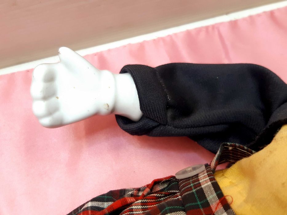 stara lalka clown klaun z mechanizmem uszkodzona