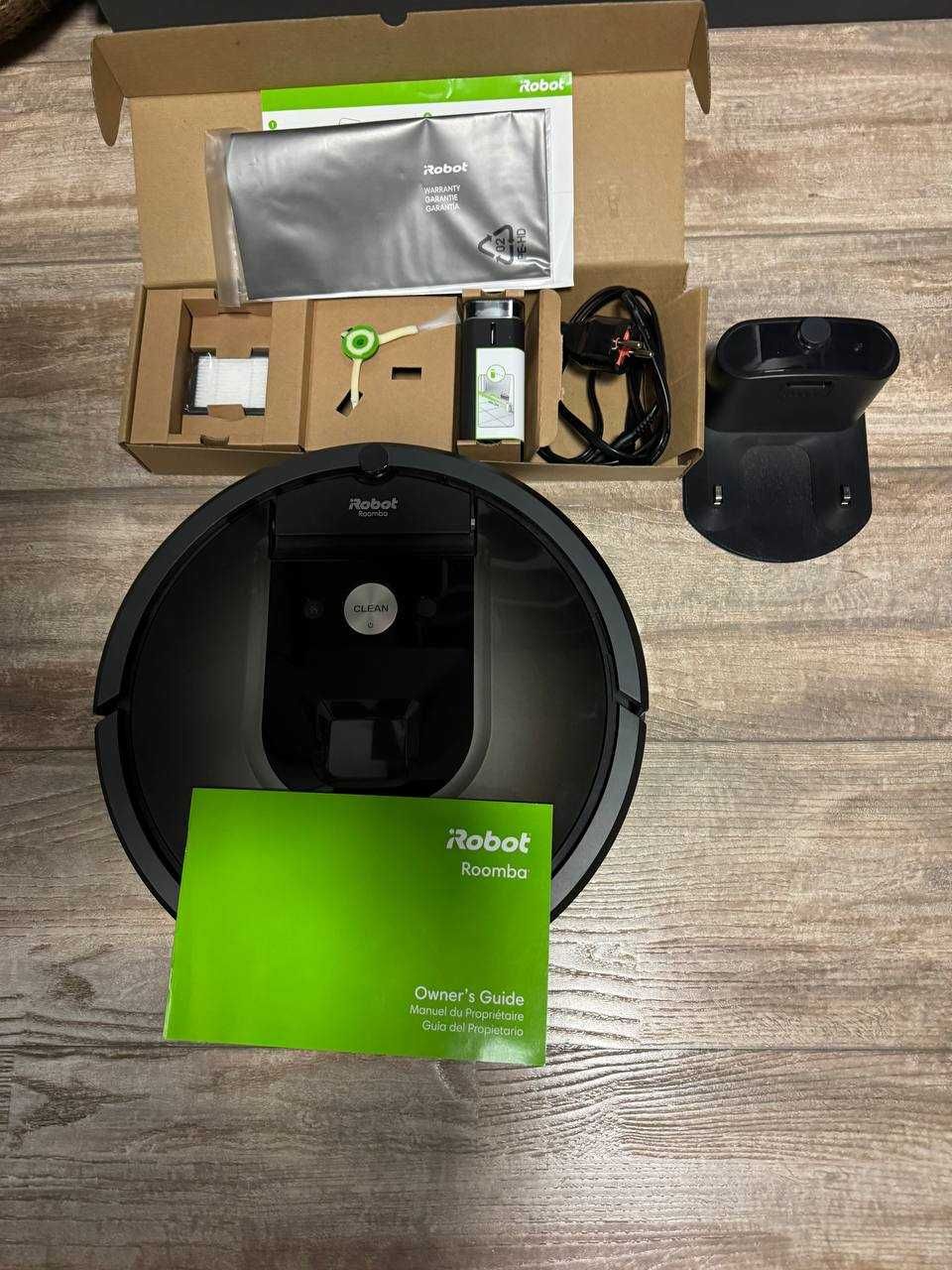 iRobot Roomba 900 Series 960 Robot Vacuum with Wi-Fi Connectivity