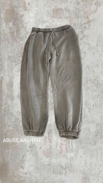 серые штаны на резинках с флисом grey pants