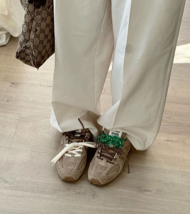 Sneakersy Miu Miu Beżowe