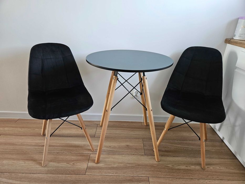 Zestaw stół + 2 krzesła, skandynawski styl