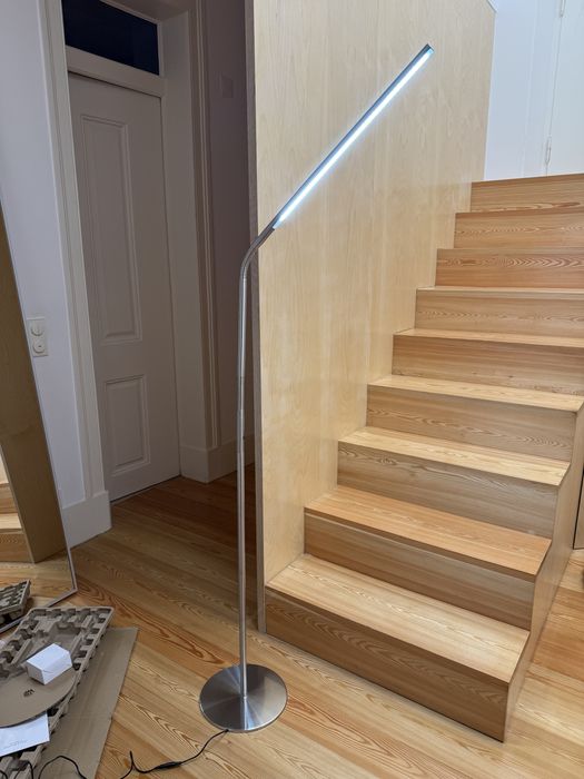 Silver Floor Lapm LED