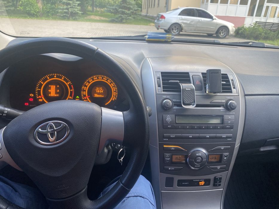 Королла 1.6хорошем состоянии полный электропакет!