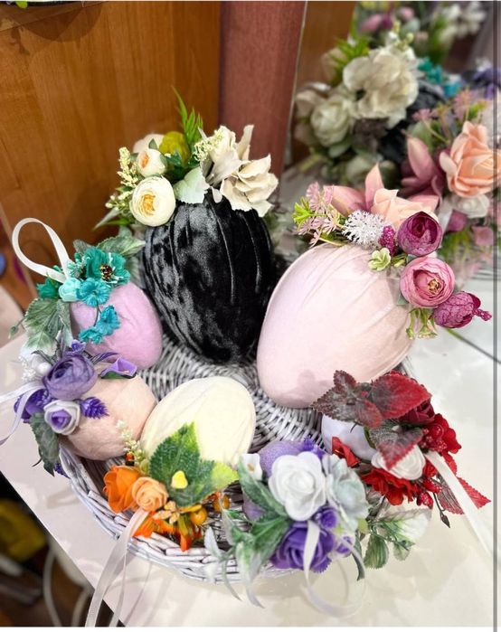 Великодній крашанки ручної роботи для святкового декору ,