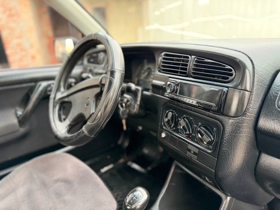 Volkswagen Vento 1.8 газ/бензин