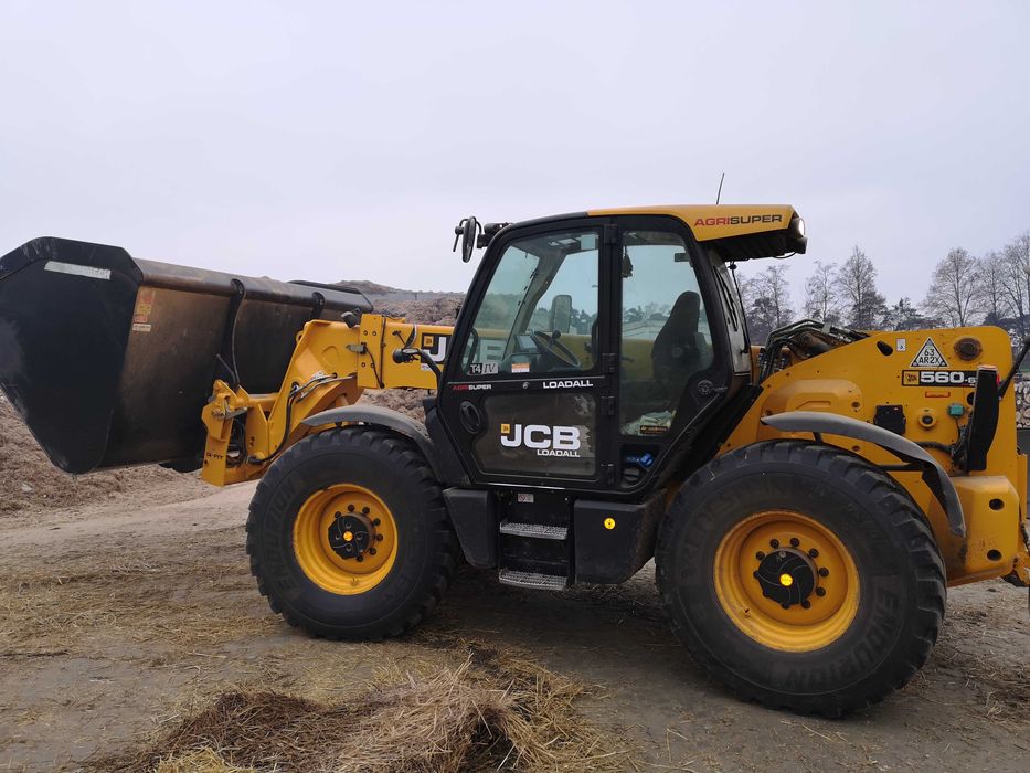 Ładowarka teleskopowa JCB 560 - 80 AgriSuper