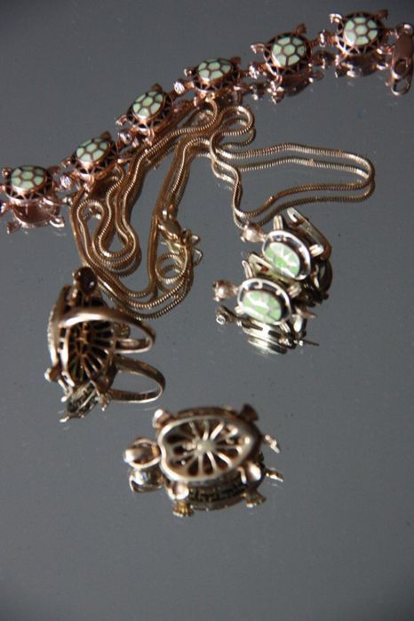 Гарнитур из жёлтого золота