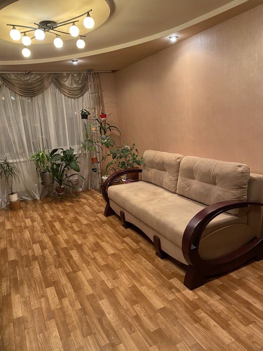 Продаж 3х кімн.кв.АОгаз., цегла.,покращ.планув.,вул.Магнитогорська