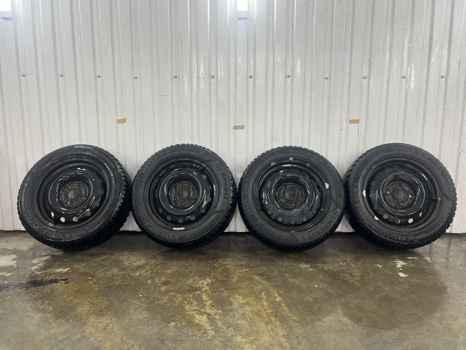 Продам Гуму 195/65R15 Зима SEMPERIT