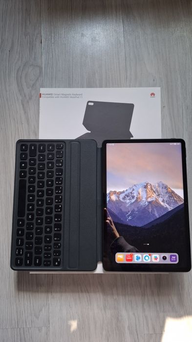 Tablet Huawei MatePad 11 i klawiatura