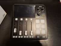 Rodecaster Duo - Interface Profissional de Podcast / Streaming