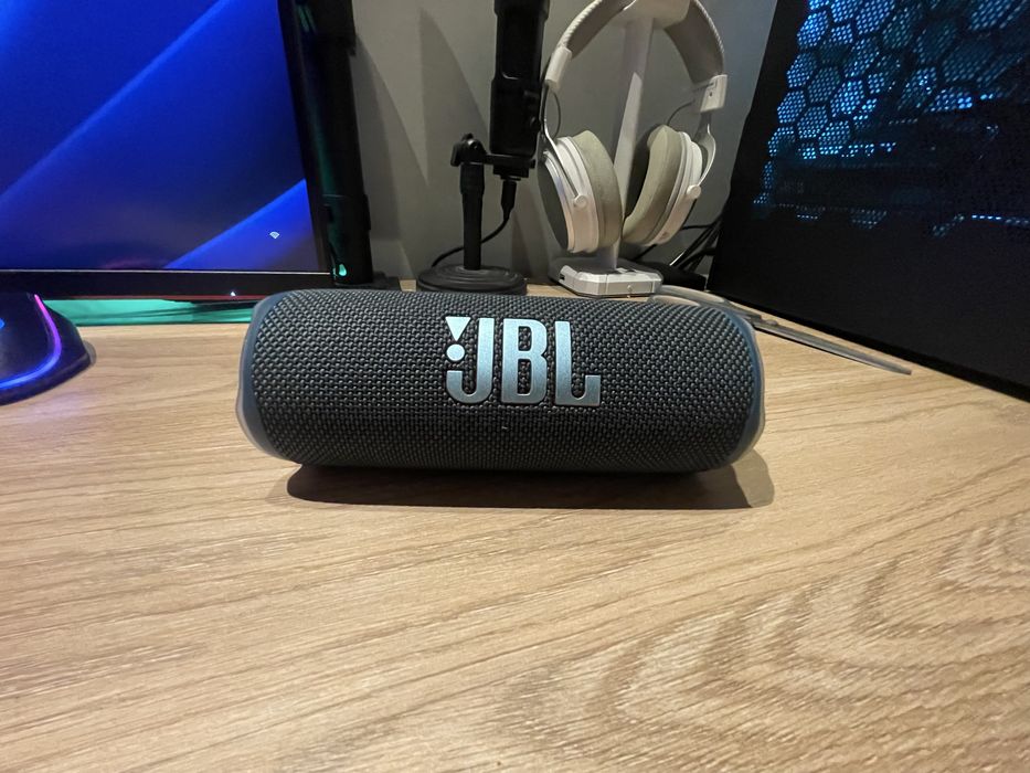 Sprzedam głośnik JBL flip 6