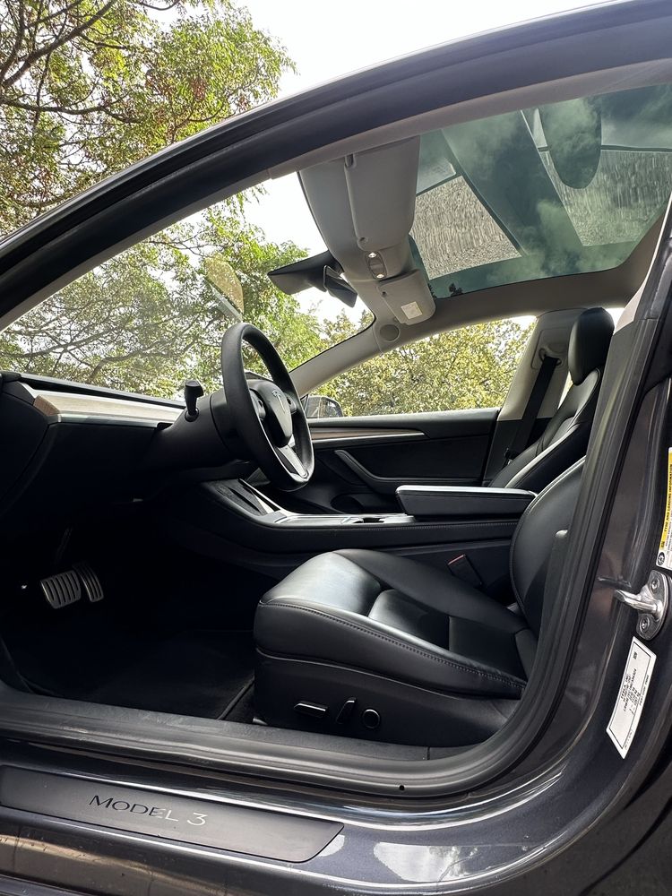 Tesla model 3 performance