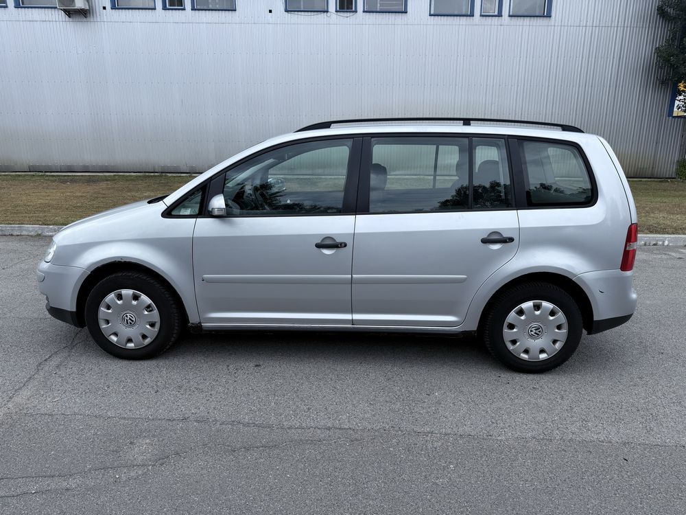 Продам VW Touran 1.9D