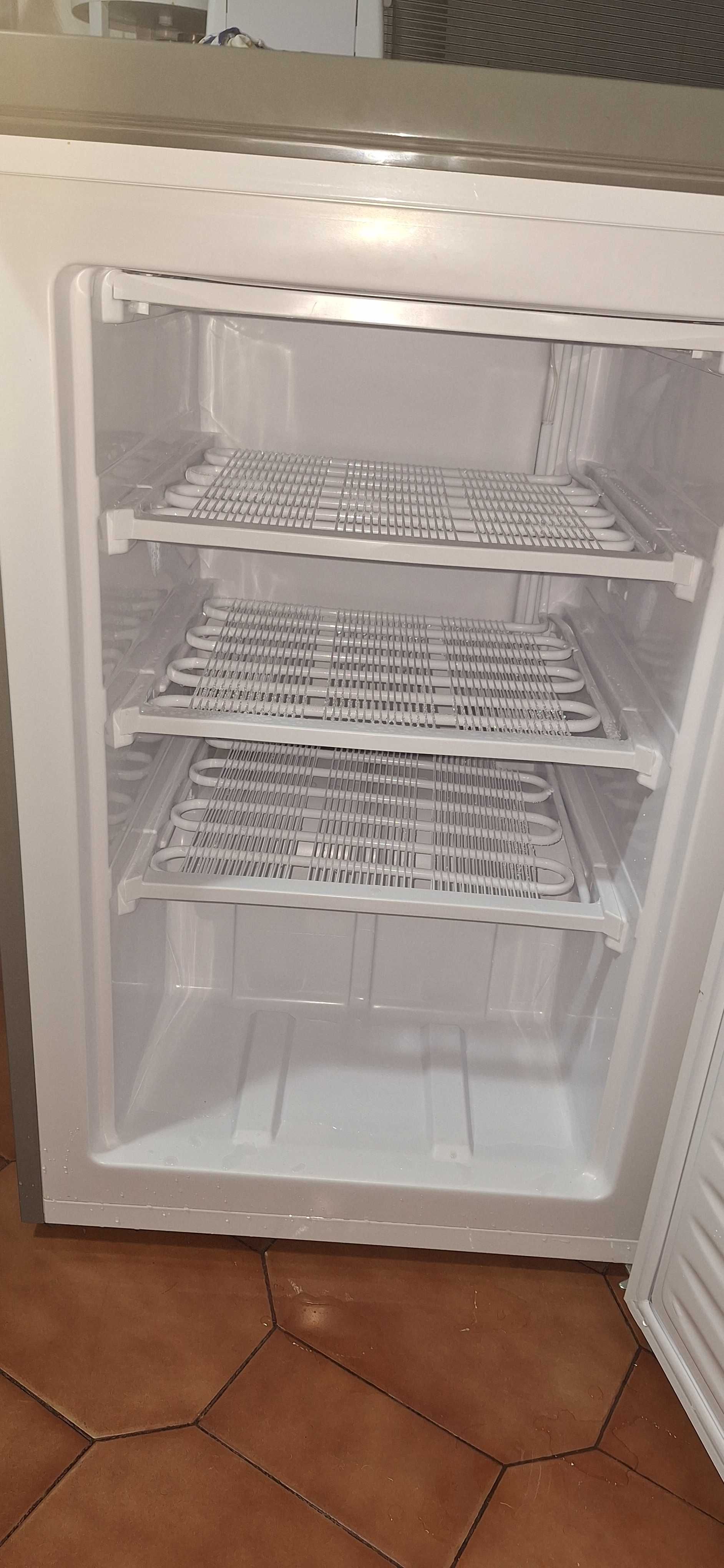 Arca Congeladora 85L