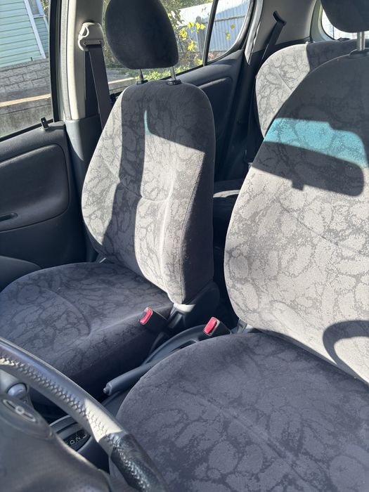 Toyota Yaris 2003 автомат