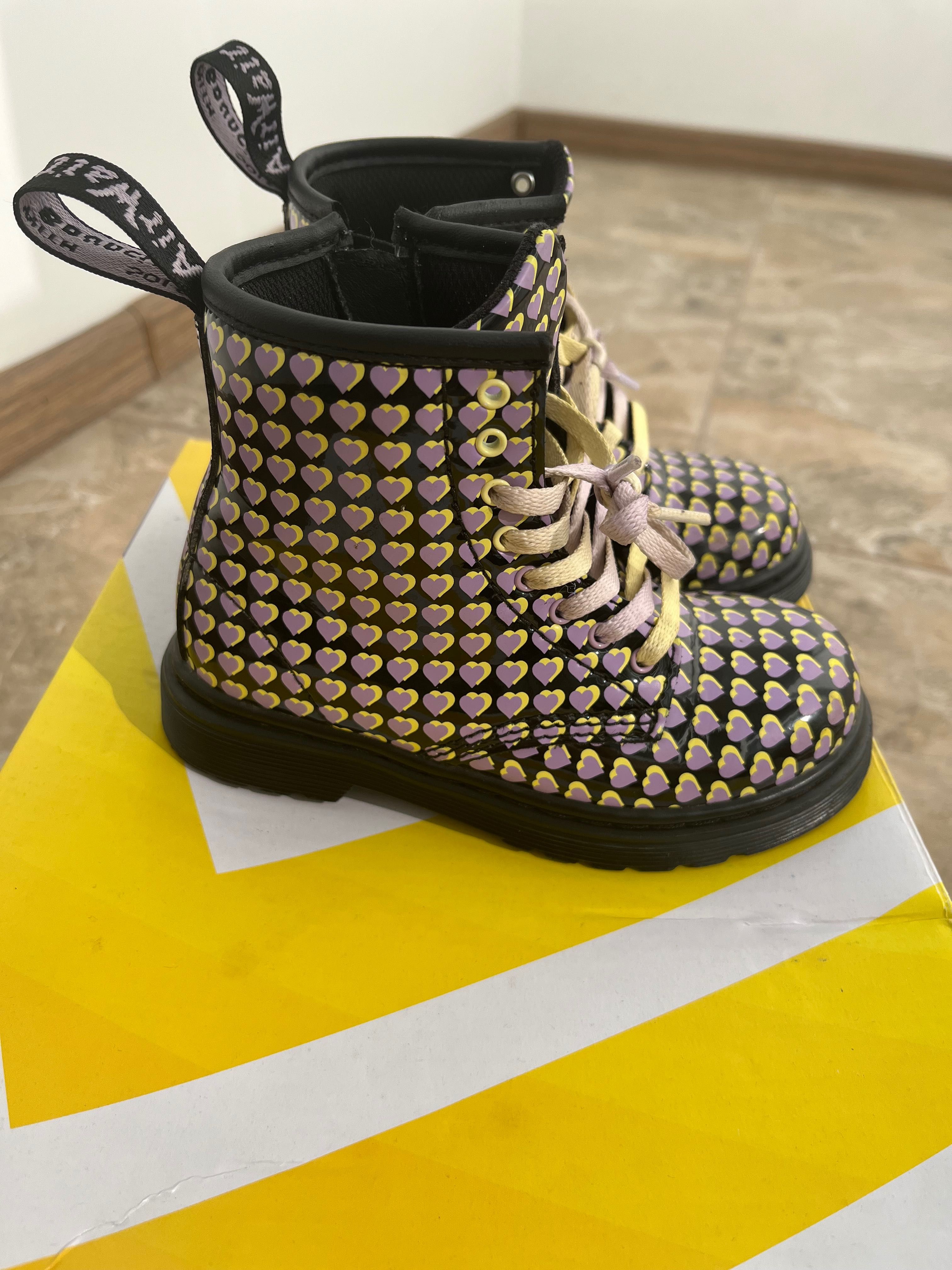 Черевики dr. Martens