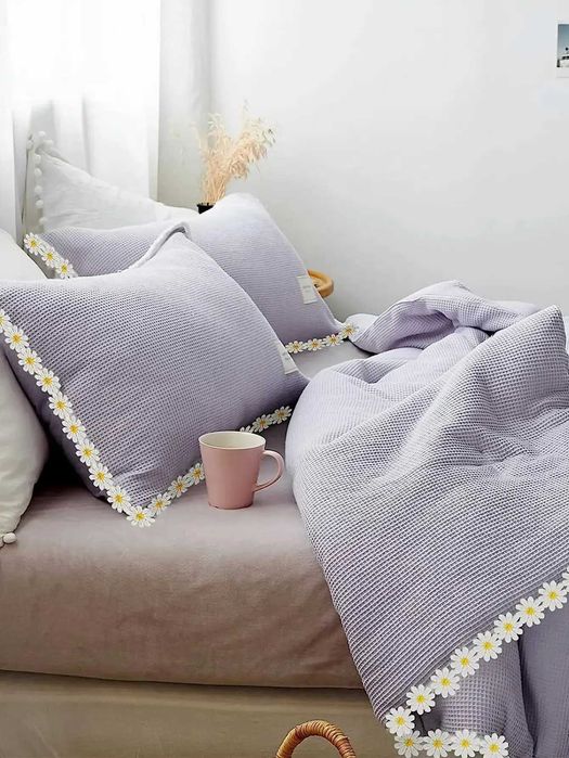 Haftowane koronki 3 kolory. komplet