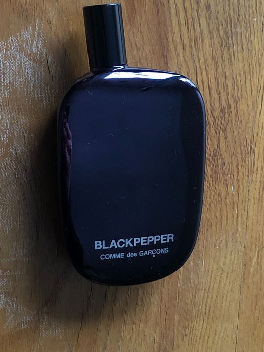 Comme des Garçons: Blackpepper - Perfum