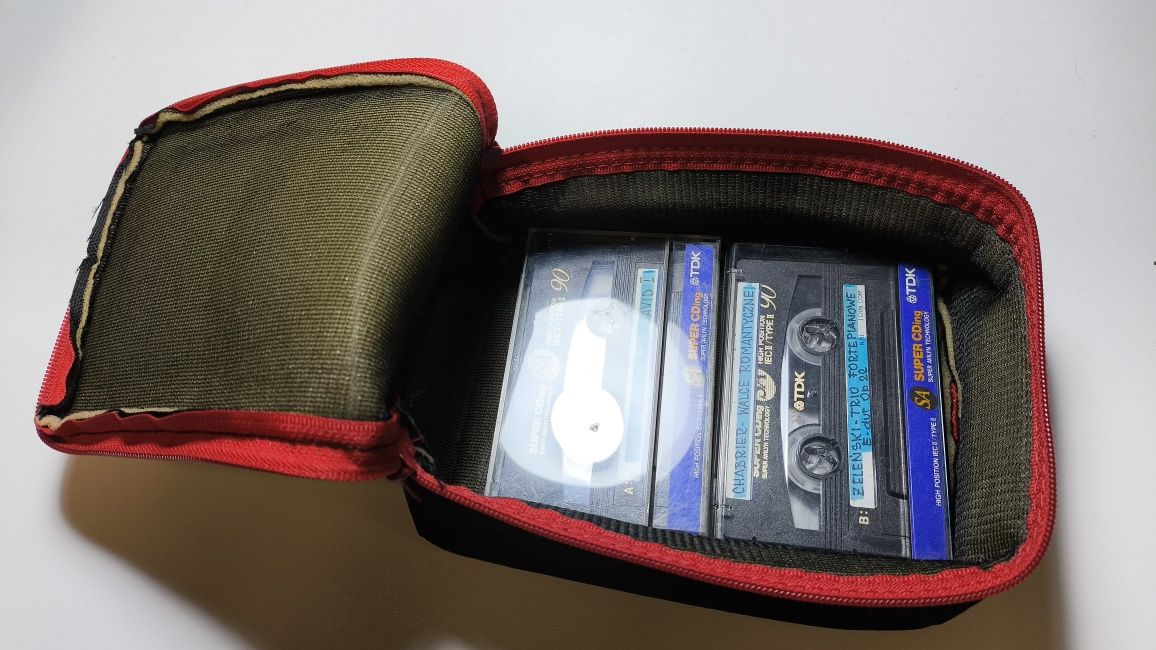 Pojemniki Case TDK na kasety magnetofonowe