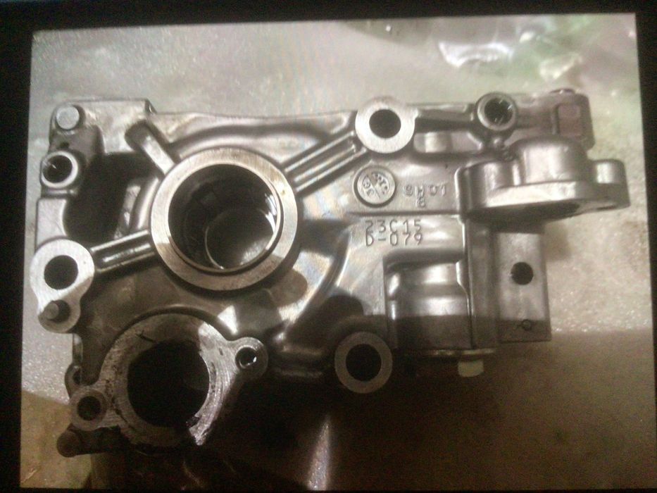 масляний насос оригінал на мазду сх-5 дизель 2,2