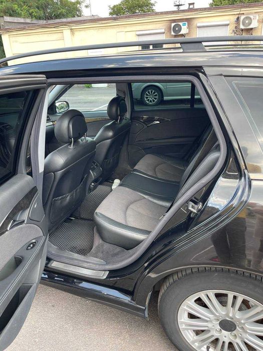 Mercedes-Benz E-Class 2003 S211