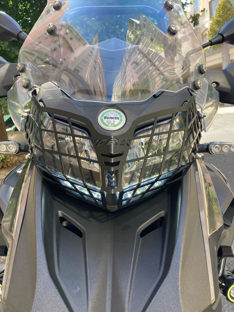 Benelli TRK 502.