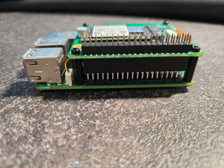 Raspberry Pi 5 8 GB + M.2 HAT + SSD 512 GB