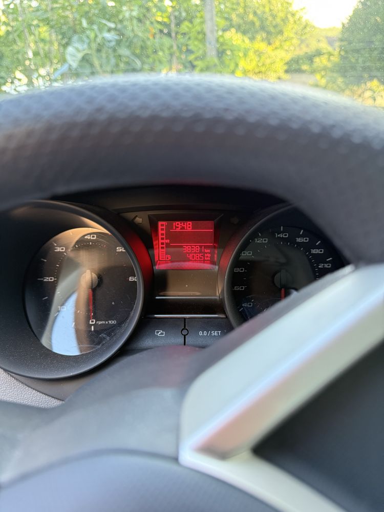 Seat Ibiza com AC só com 39.000km