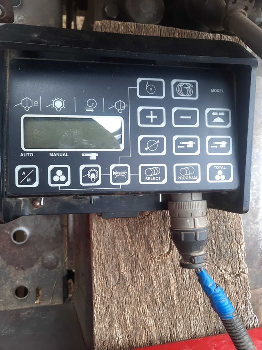 Enfardadeira de rolo new holland fiatagri 5880