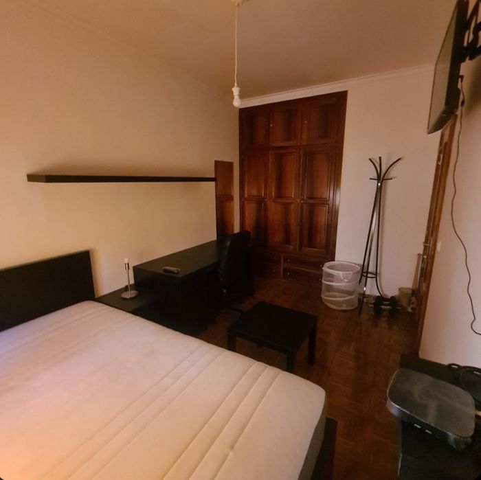 Quarto Cruz Quebrada