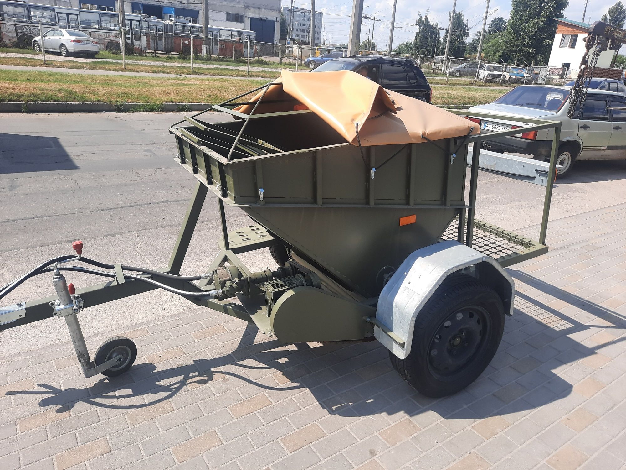 Прицеп, бункер для песка