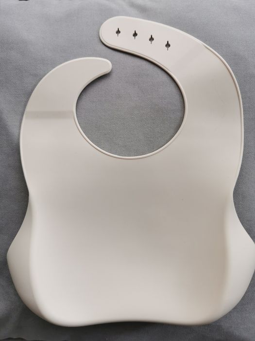 Wodoodporny silikonowy śliniak niemowlęcy wisienki