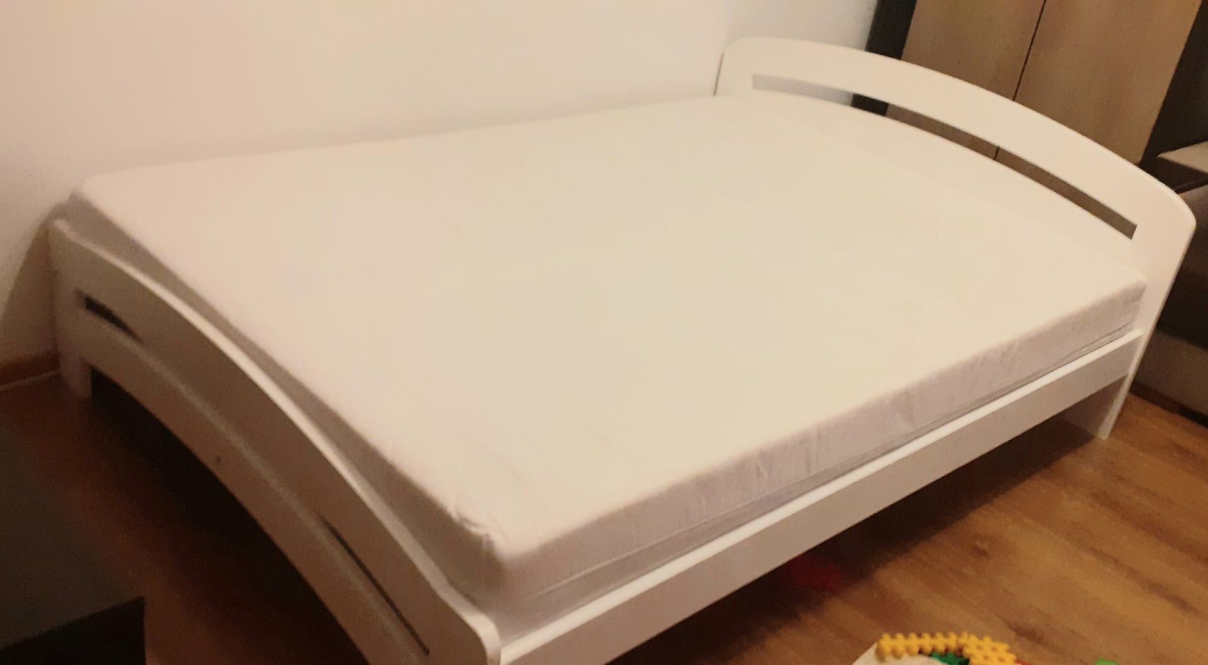 Łóżko 120x200 plus materac