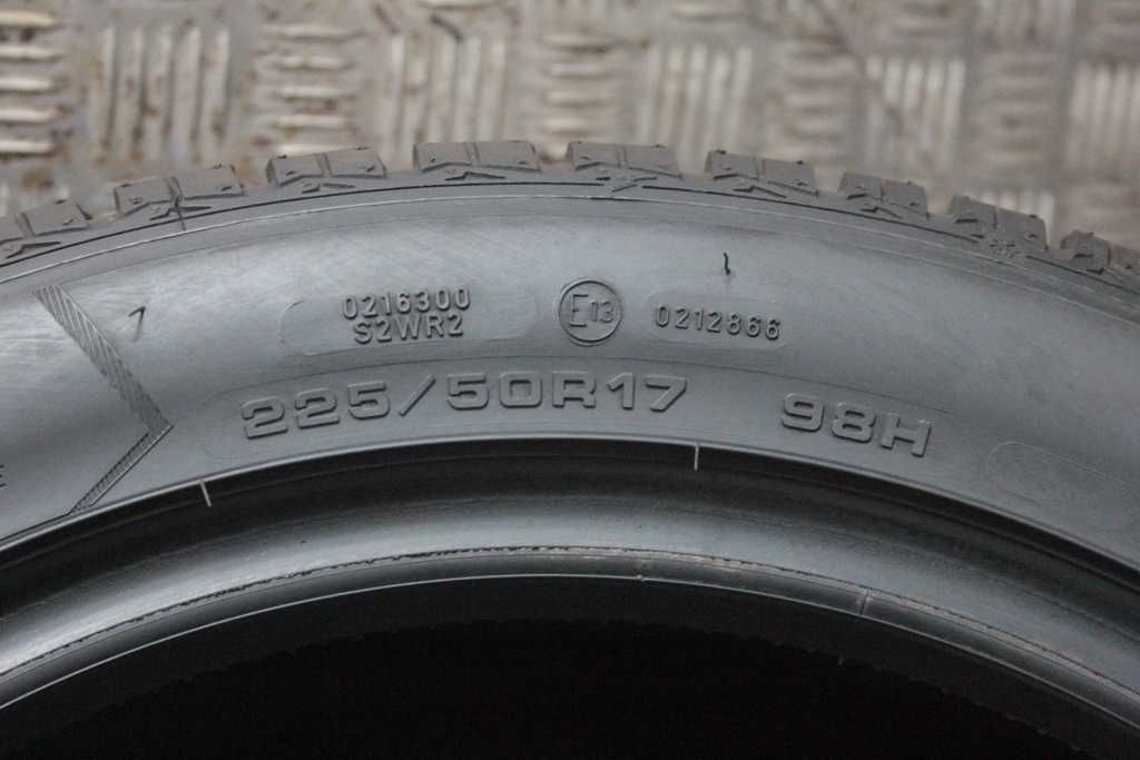 225/50/17 Goodyear UltraGrip 8 Performance 225/50 R17 98H 8mm