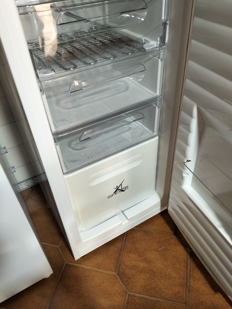 Arca vertical congelador