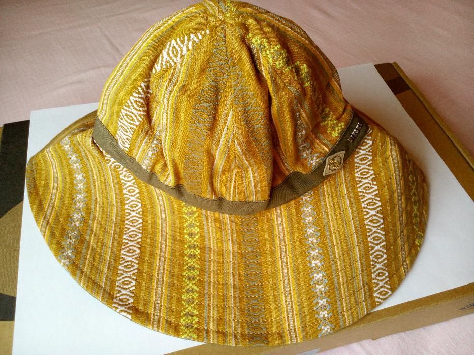 Chapeu de mulher Diesel tamanho M CHP 036