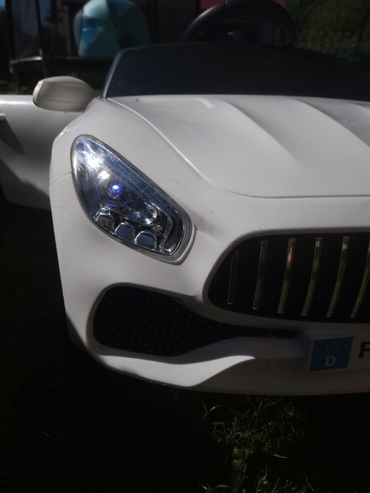 Samochód RSport Auto na akumulator dla dzieci zdalnie sterowane blueto
