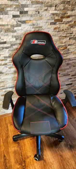 Fotel gamingowy ,biurowy Signal Racing,, wygodny,