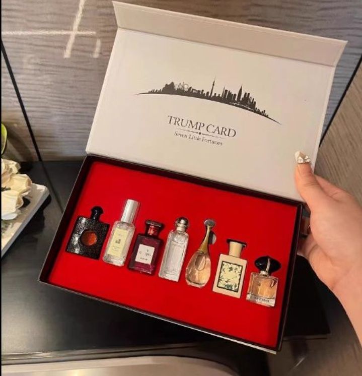 Топ набір оригінальних брендових парфюмів на подарунок жінці
