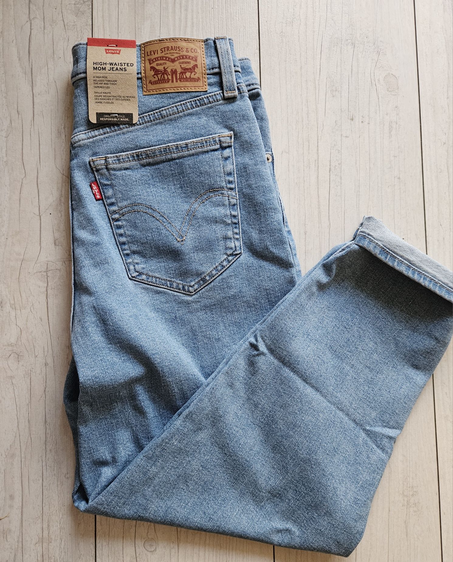 Levis mom jeans wysoki stan nowe M/L