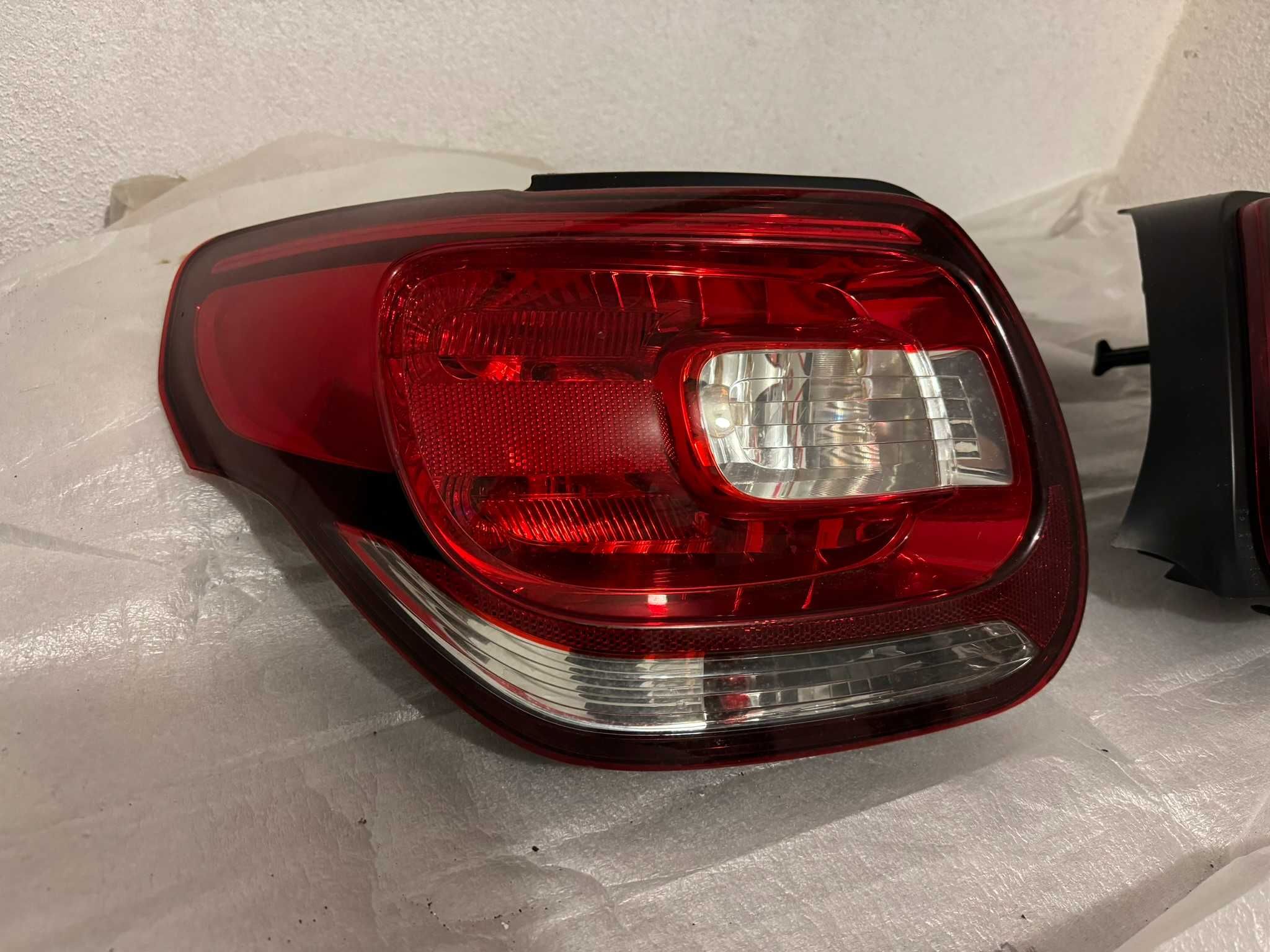 Farolins Citroen DS3