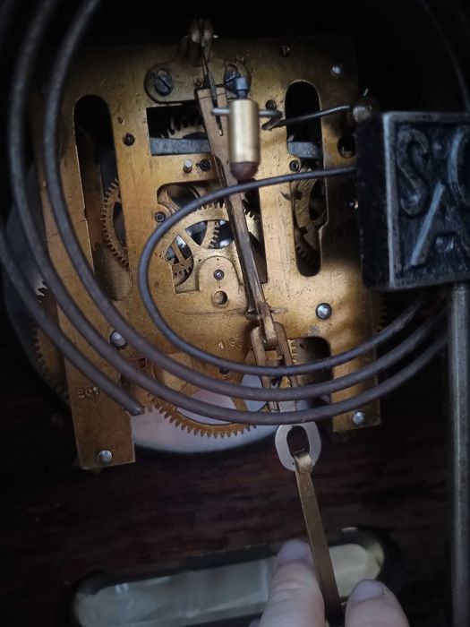 Kominkowy zegar Baba