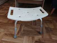 Taboret pod prysznic