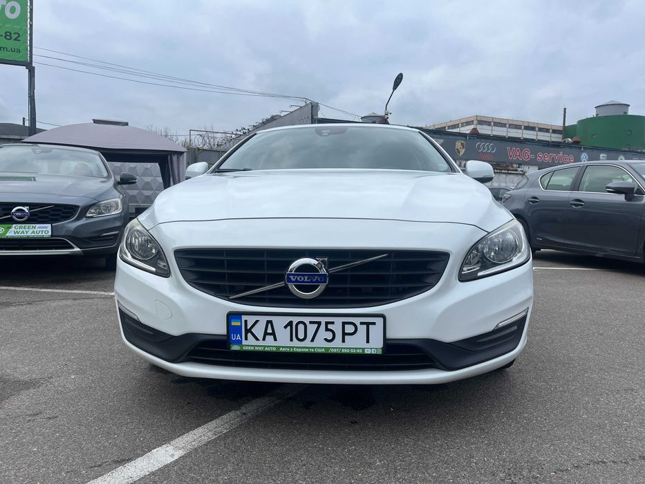 Volvo V60 (facelift) 2.0 дизель 2016 із Нідерландів
