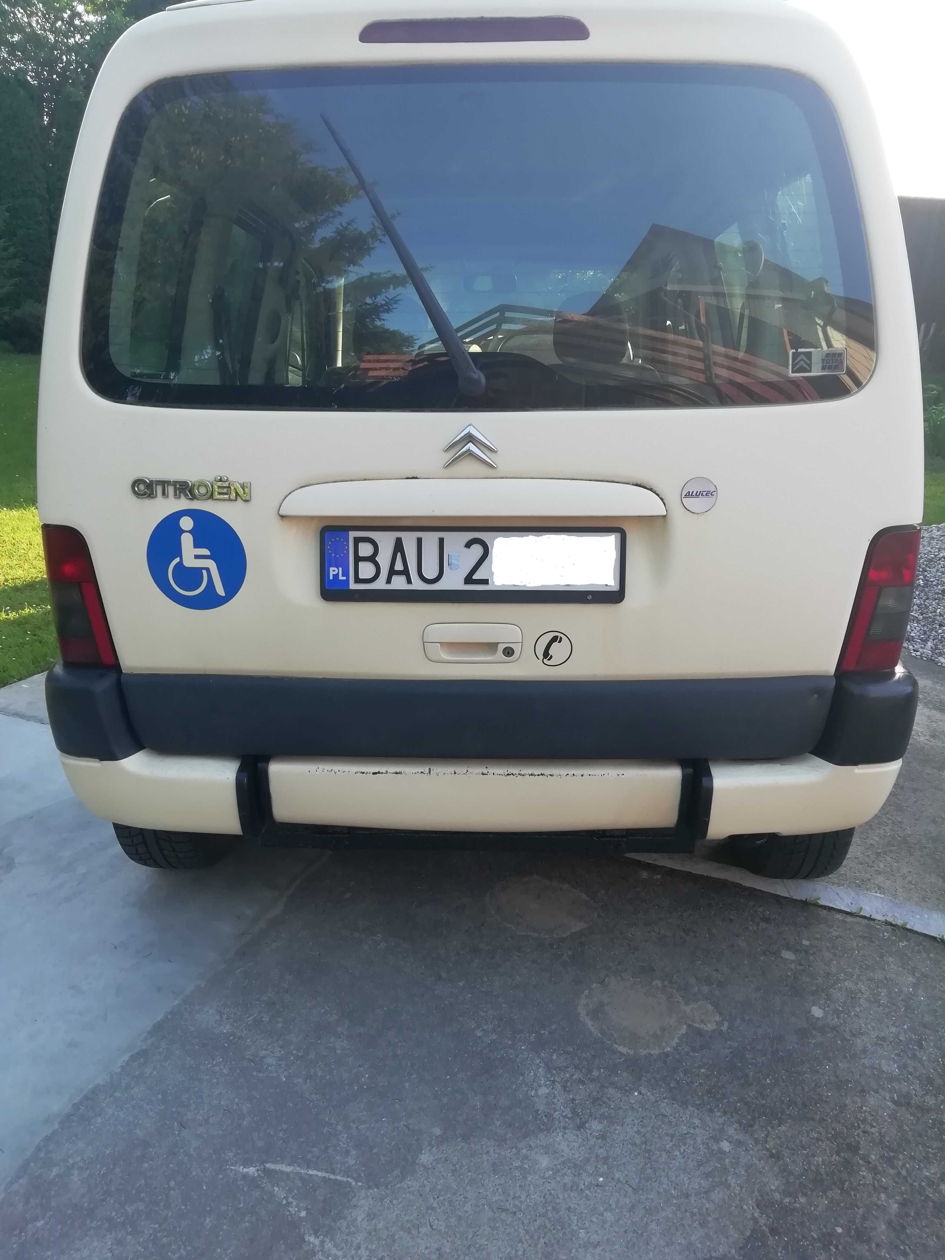 Citroen Berlingo 2,0 HDI z wjazdem dla osoby niepełnosprawnej na wózku