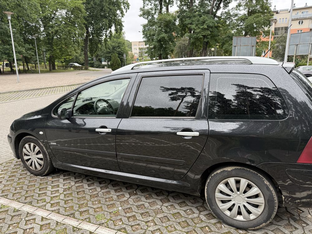 Peugeot 407 SW 1.6 HDI USZKODZONY