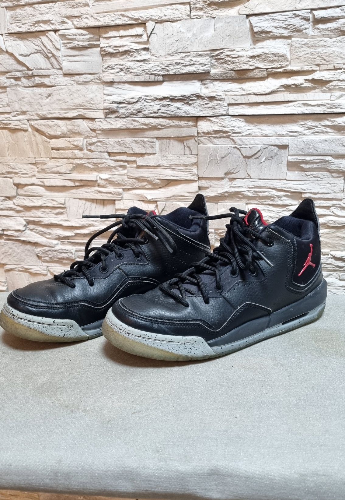 Nike jordan courtside 23