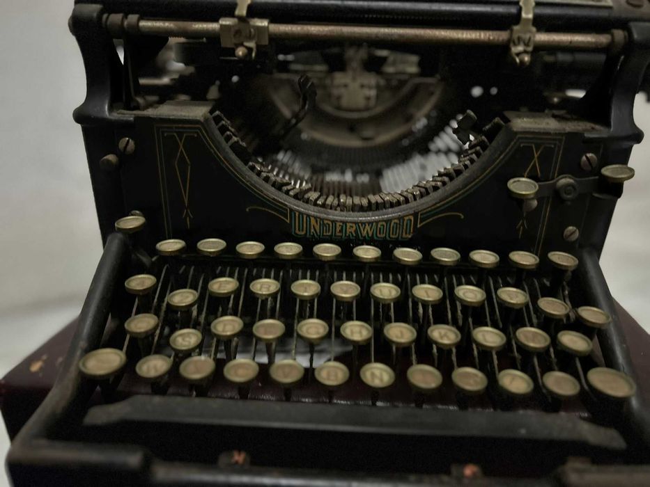 Maquina escrever Underwood Clássica – Uma Joia do Passado!